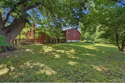 8514 Henrietta Avenue, Brentwood, MO 63144 - Photo 31
