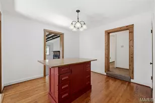 8514 Henrietta Ave, Brentwood, MO 63144 - Photo 9