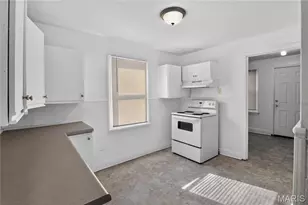 8934 Kathlyn Dr, Saint Louis, MO 63134 - Photo 17
