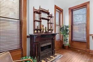2346 Albion Pl, Saint Louis, MO 63104 - Photo 9