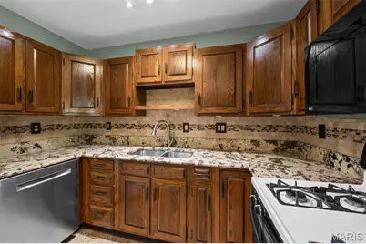 1255 Acredale Drive, Florissant, MO 63033 - Photo 9