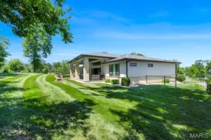 10147 Fieldcrest Ln, Ladue, MO 63124 - Photo 51