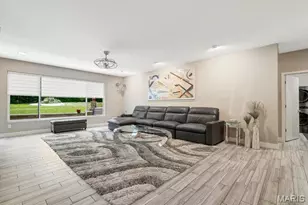 10147 Fieldcrest Ln, Ladue, MO 63124 - Photo 25