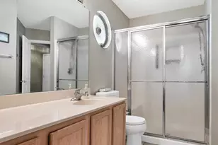 10237 Carlton Pl Ct, Saint Louis, MO 63123 - Photo 19