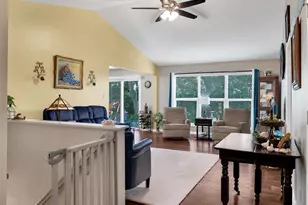 10237 Carlton Pl Ct, Saint Louis, MO 63123 - Photo 9