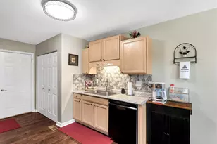10237 Carlton Pl Ct, Saint Louis, MO 63123 - Photo 11