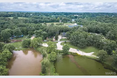 35 Country Air Drive, Saint Clair, MO 63077 - Photo 19