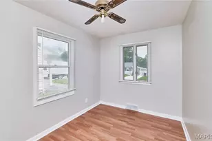 11042 Florence Ave, Saint Louis, MO 63074 - Photo 9