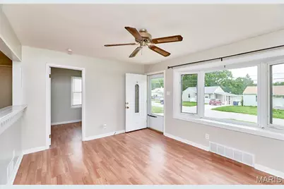 11042 Florence Avenue, Saint Louis, MO 63074 - Photo 7