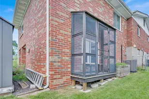 9806 Whitcomb Ln, Unincorporated, MO 63123 - Photo 41