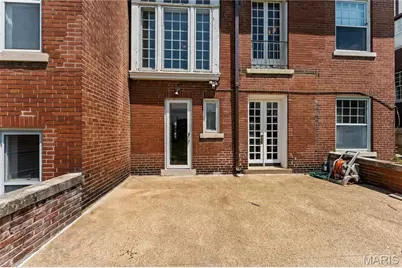 30 Kingsbury Place, Saint Louis, MO 63112 - Photo 19