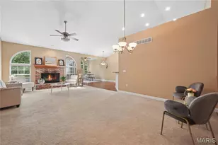 335 Revolution Dr, Saint Peters, MO 63376 - Photo 5