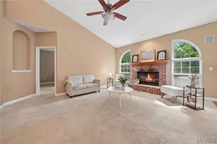 335 Revolution Dr, Saint Peters, MO 63376 - Photo 15