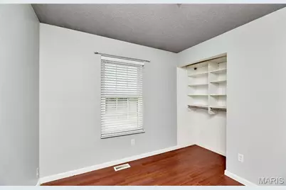 6001 La Chateau Court, Saint Louis, MO 63129 - Photo 17