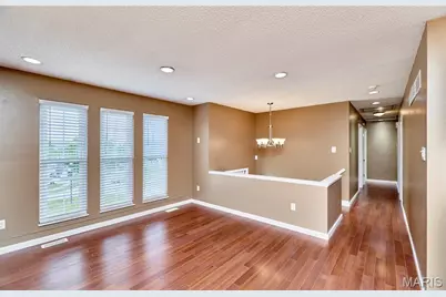 6001 La Chateau Court, Saint Louis, MO 63129 - Photo 5