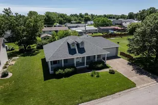 111 Westview St, Palmyra, MO 63461 - Photo 9