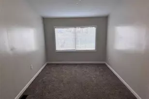 1808 Spencer Ave, Overland, MO 63114 - Photo 9