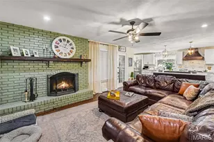 4706 Butler Hill Rd, Saint Louis, MO 63128 - Photo 5