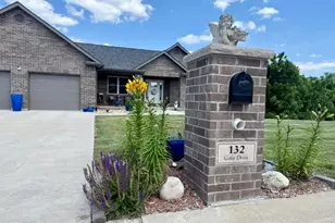 132 Gala Dr, Hannibal, MO 63401 - Photo 1