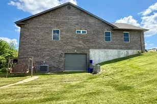132 Gala Dr, Hannibal, MO 63401 - Photo 11