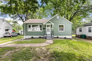 7743 Monroe Dr, Hanley Hills, MO 63133 - Photo 1