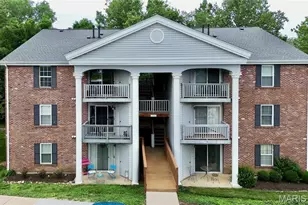 7519 Triwoods Dr, Shrewsbury, MO 63119 - Photo 1
