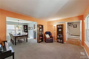 2920 Sherwood Dr, Florissant, MO 63031 - Photo 7
