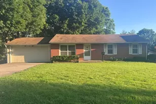 10128 Isabelle Pl, Saint Ann, MO 63074 - Photo 1