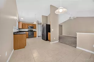 4181 Stonecroft Dr, Saint Charles, MO 63304 - Photo 11