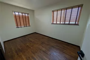 2239 University St, Saint Louis, MO 63107 - Photo 5