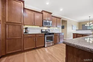 131 Countryshire Dr, Lake Saint Louis, MO 63367 - Photo 9