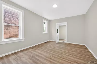 4651 Tennessee Avenue, Saint Louis, MO 63111 - Photo 11
