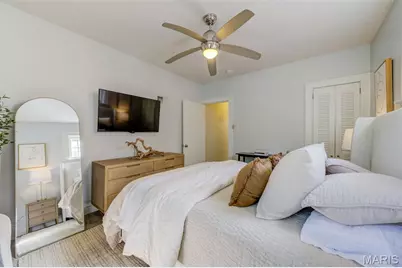 5453 Robert Avenue, Saint Louis, MO 63109 - Photo 11