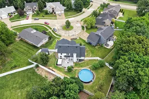 2008 Archway Dr, Wentzville, MO 63385 - Photo 5