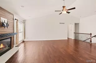 1258 Spring Lilly Dr, High Ridge, MO 63049 - Photo 9