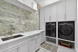 31 Brighton Way, Clayton, MO 63105 - Photo 25