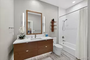 31 Brighton Way, Clayton, MO 63105 - Photo 27
