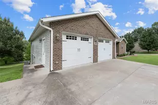 100 Stull Dr, Fenton, MO 63736 - Photo 3