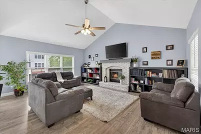 129 Henrietta Court, Dardenne Prairie, MO 63368 - Photo 7