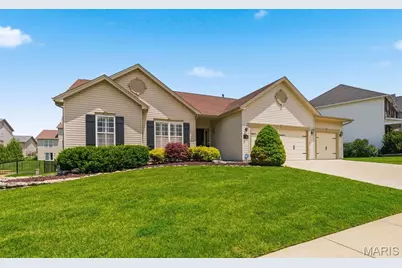 19 Milton Brennan Manor Court, Wentzville, MO 63385 - Photo 7