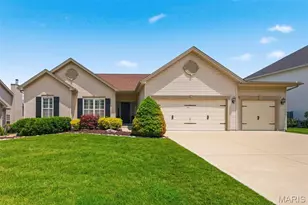 19 Milton Brennan Manor Ct, Wentzville, MO 63385 - Photo 1