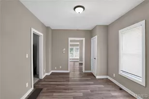 7041 Glades Ave, Saint Louis, MO 63117 - Photo 17