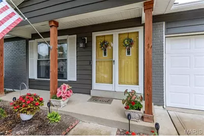 17 Debbie Drive, Saint Peters, MO 63376 - Photo 3
