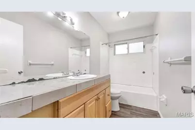 1729 Arrowpoint Drive Court, Saint Louis, MO 63138 - Photo 11