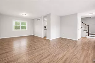 1729 Arrowpoint Dr Ct, Saint Louis, MO 63138 - Photo 3