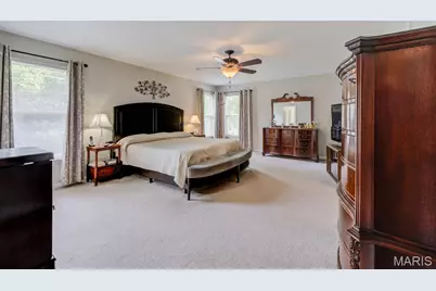 380 Huntleigh Manor Drive, Saint Charles, MO 63303 - Photo 21