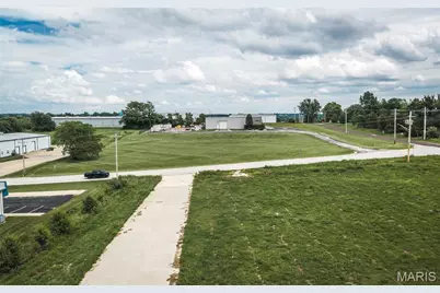 5 Progress Parkway, Union, MO 63084 - Photo 5