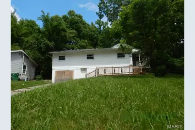 10234 Count Drive, Saint Louis, MO 63136 - Photo 1
