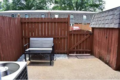 1869 Mansard Drive, Mehlville, MO 63125 - Photo 33