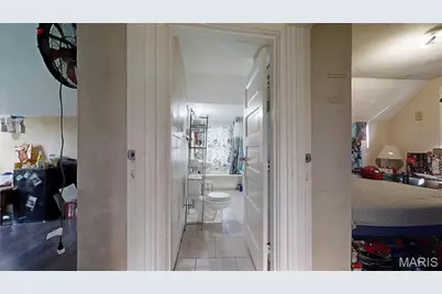 9421 Holtwood Road, Saint Louis, MO 63114 - Photo 25